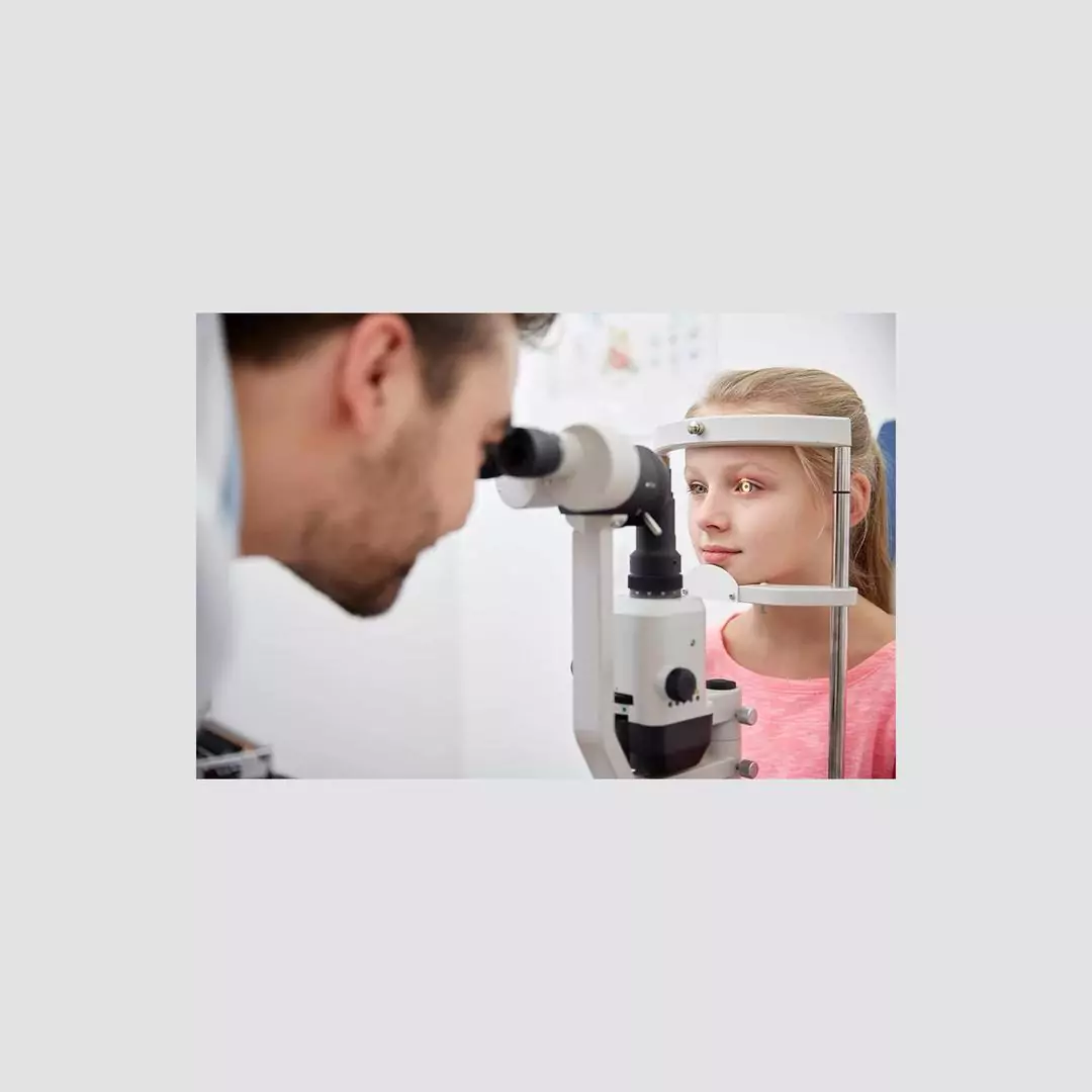چشم پزشکی و بینایی سنجی در صادقیه
