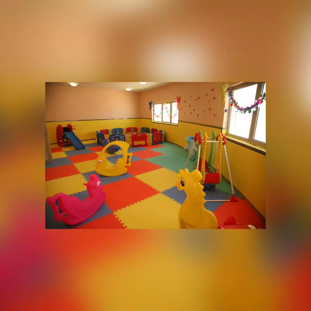 مهدکودک و پیش دبستانی دو زبانه در پونک