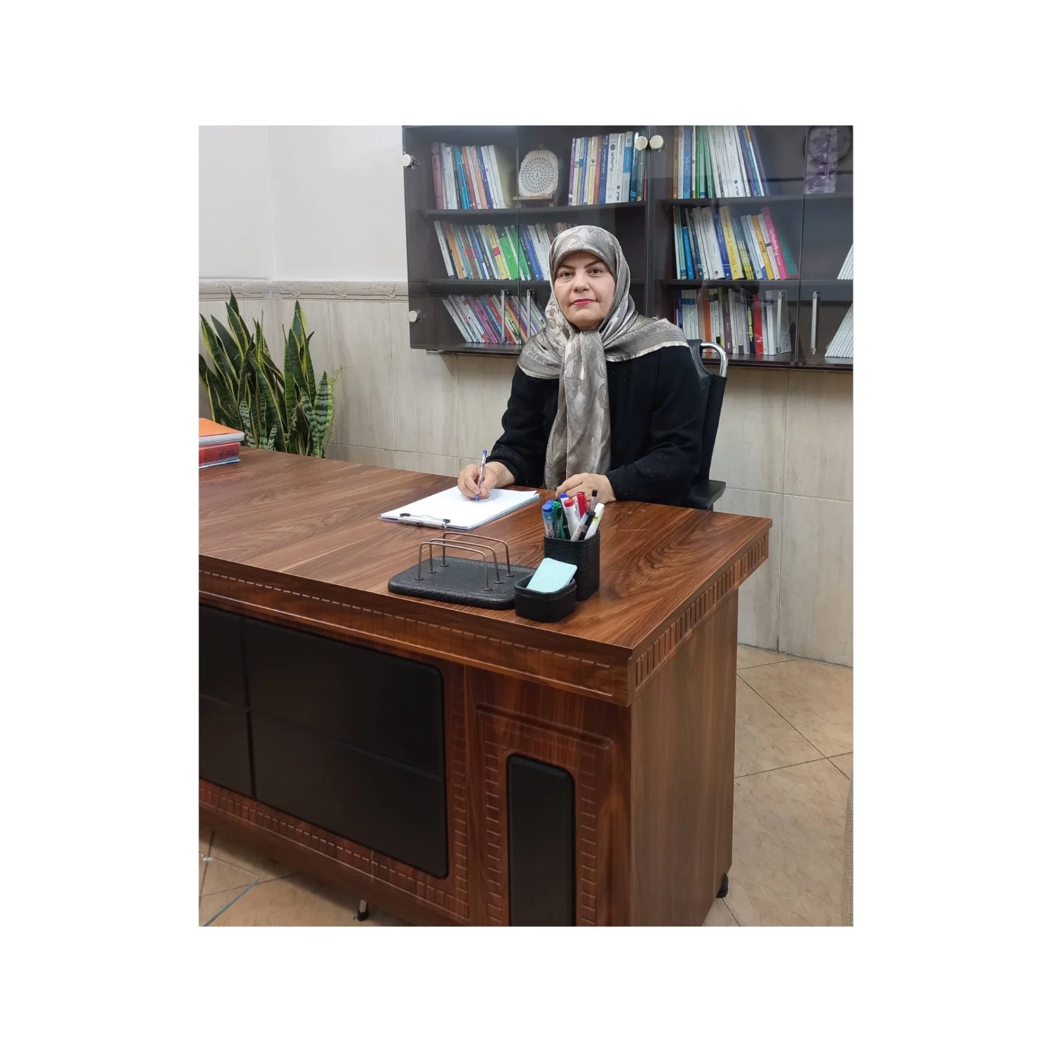 خانم زهرا تیموری نهاد